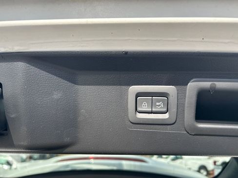 Used 2023 MAZDA CX-50 2.5 S w/ Cargo Package image 32