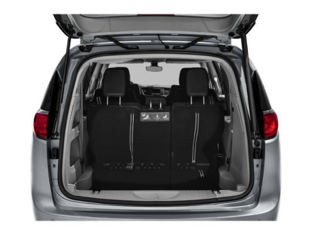 Used 2019 Chrysler Pacifica Touring-L FWD image 15