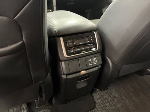 Used 2023 Subaru Ascent Limited image 19