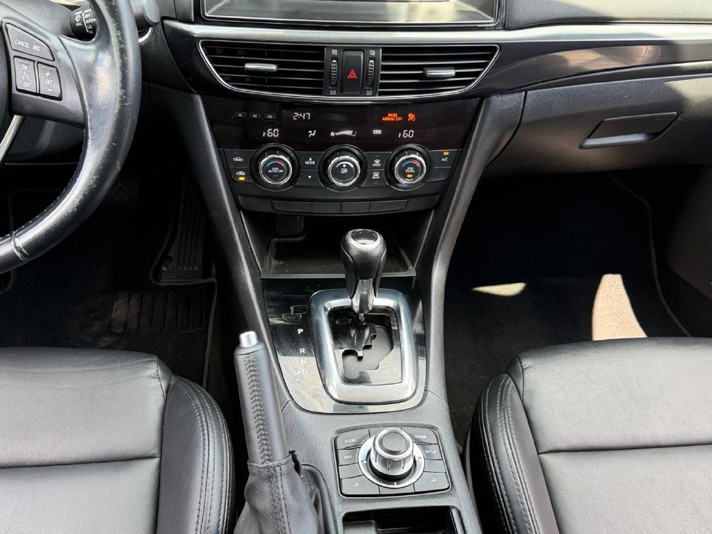 Used 2014 MAZDA MAZDA6 Touring w/ Touring Technology Package FWD image 12