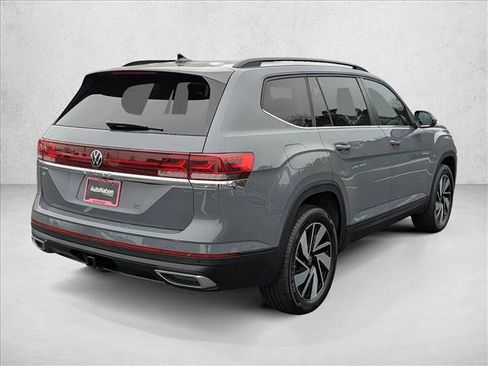 New 2026 Volkswagen Atlas SE image 5