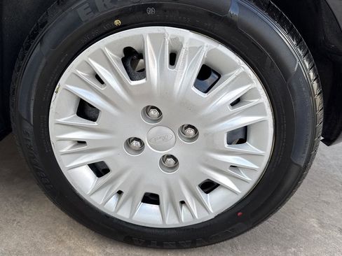 Used 2017 Ford Fiesta S image 24