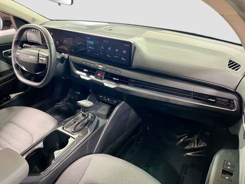 Used 2025 Kia K4 EX image 30