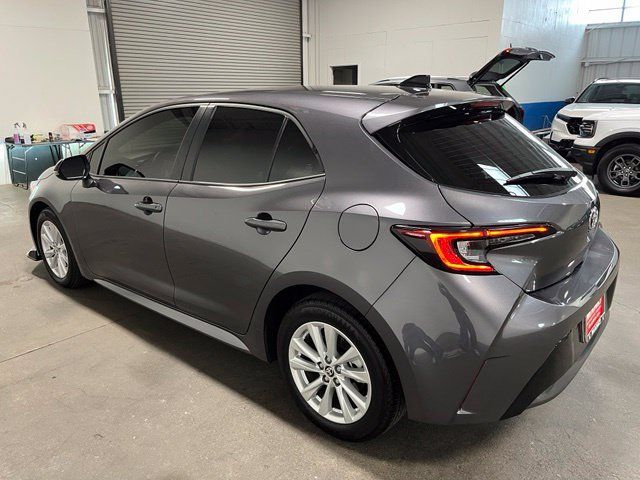 Used 2026 Toyota Corolla SE FWD image 5