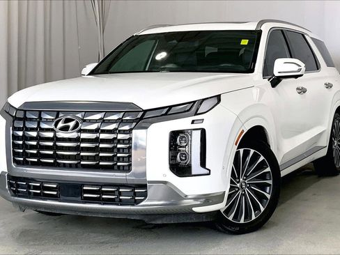 Used 2023 Hyundai Palisade Calligraphy image 11