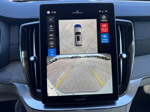 New 2026 Volvo XC90 B6 Ultra w/ Protection Package AWD/4WD image 24