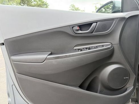 Used 2020 Hyundai Kona SEL Plus FWD image 11