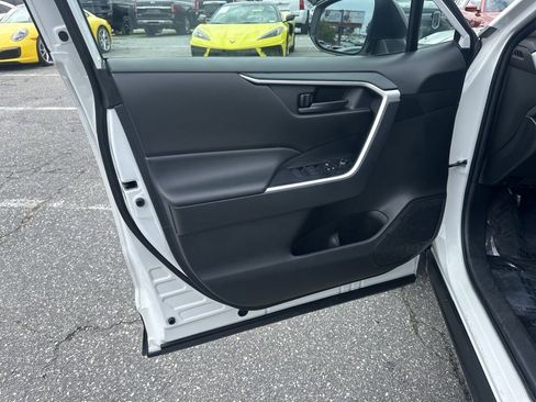 Used 2024 Toyota RAV4 LE image 22
