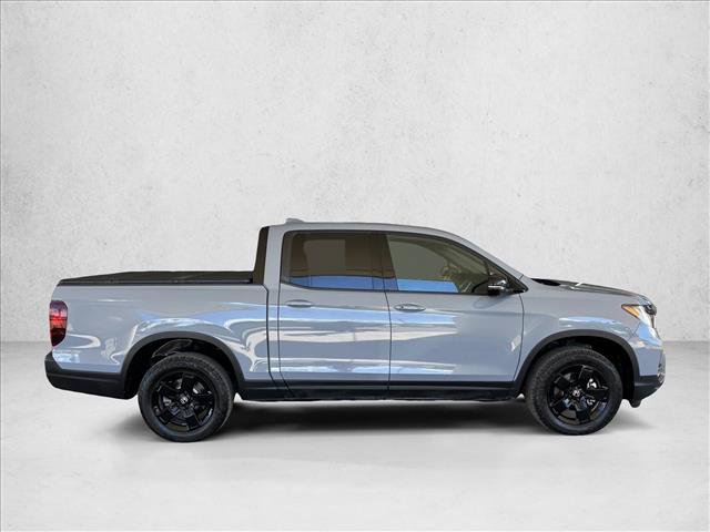 Used 2025 Honda Ridgeline Black Edition image 5