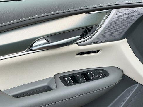 New 2025 Cadillac XT5 Premium Luxury image 18