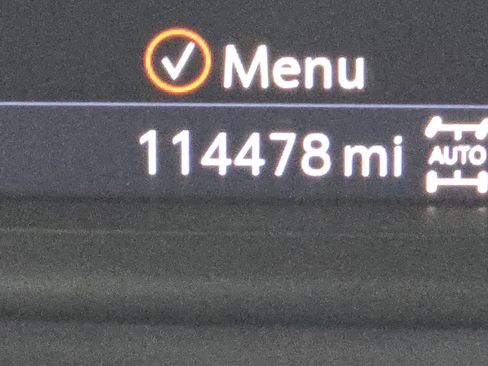 Used 2021 Chevrolet Suburban LT w/ LT Signature Package image 10