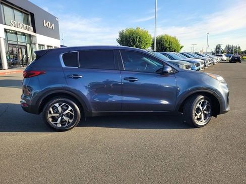 Used 2022 Kia Sportage LX FWD image 3