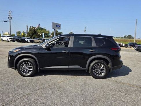 Used 2025 Nissan Rogue S FWD image 4