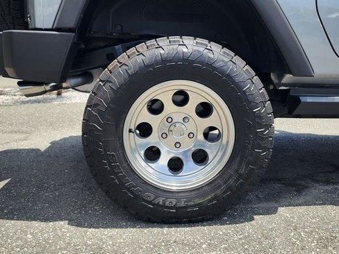 Used 2014 Jeep Wrangler Sport w/ Quick Order Package 24S AWD/4WD image 12