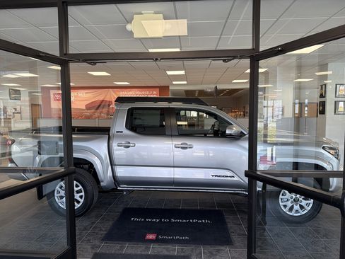 New 2025 Toyota Tacoma SR5 AWD/4WD image 6