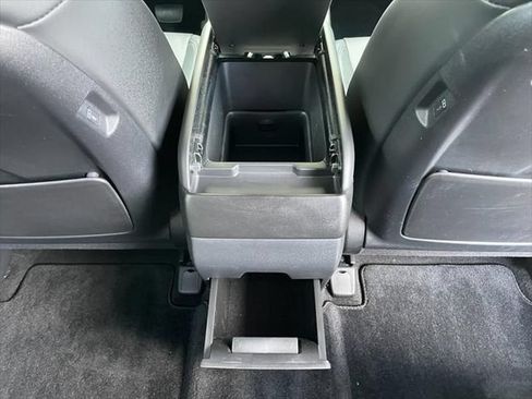 Used 2025 Hyundai Santa Fe SEL AWD/4WD image 26