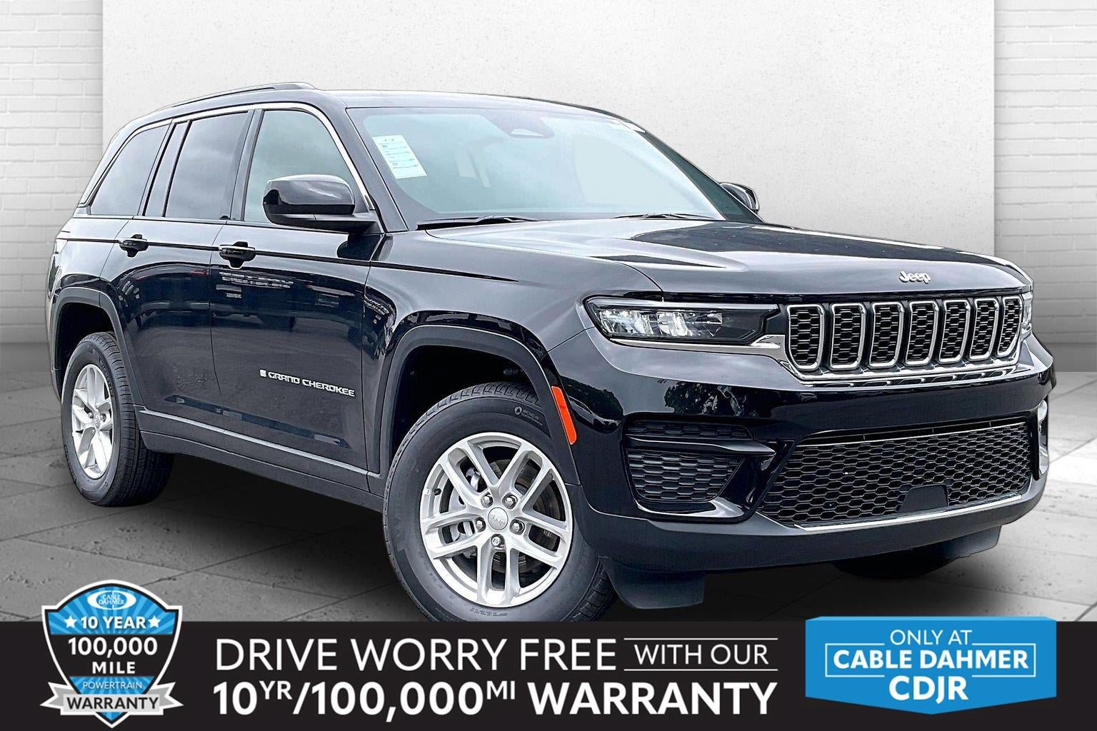 New 2026 Jeep Grand Cherokee Laredo X AWD/4WD image 1