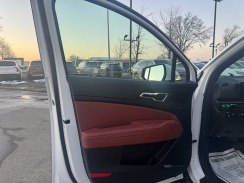 Certified 2026 Kia Sportage SX image 15