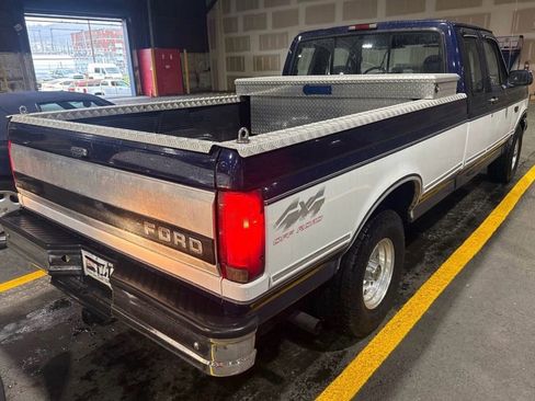 Used 1995 Ford F150 XLT AWD/4WD image 4