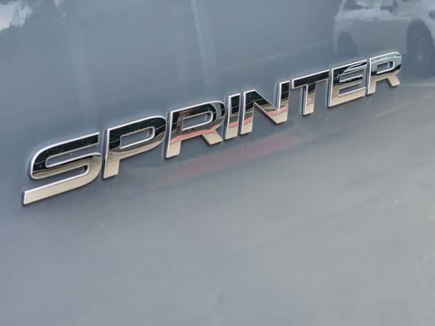 Used 2023 Mercedes-Benz Sprinter 2500 image 31