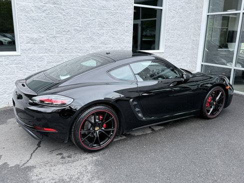 Used 2018 Porsche 718 Cayman RWD image 28
