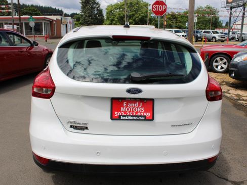 Used 2018 Ford Focus Titanium FWD image 5