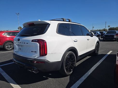 Certified 2021 Kia Telluride EX w/ EX Premium Package image 9