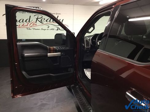Used 2016 Ford F150 Lariat w/ Equipment Group 502A Luxury AWD/4WD image 22