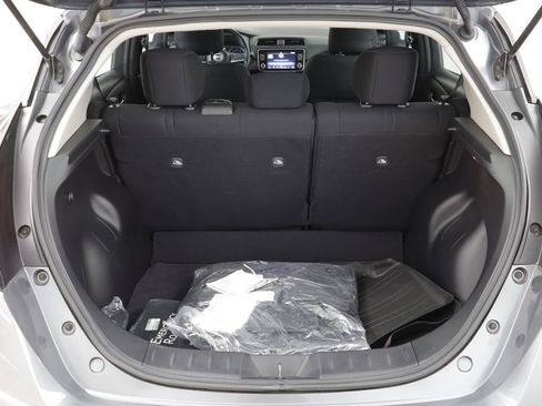 Used 2023 Nissan Leaf S image 17