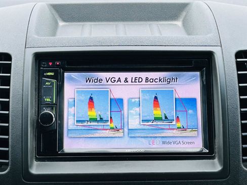 Used 2010 Nissan Frontier SE w/ Power Pkg RWD image 13