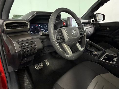 Used 2025 Toyota Tacoma TRD Sport image 20