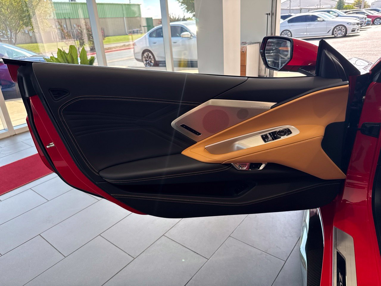 Used 2025 Chevrolet Corvette Z06 RWD image 38