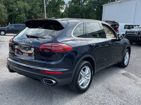 Used 2016 Porsche Cayenne AWD/4WD image 6
