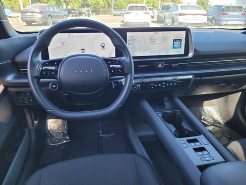 Used 2024 Hyundai Ioniq 6 SE RWD image 19