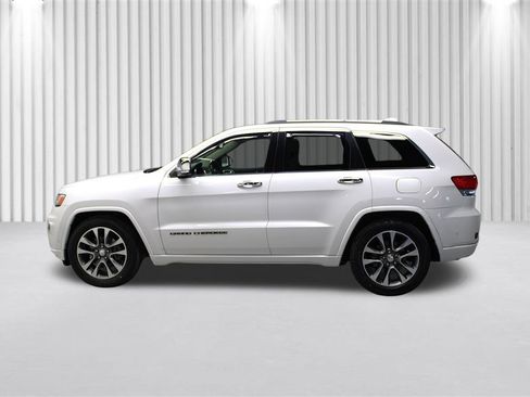 Certified 2017 Jeep Grand Cherokee Overland w/ Jeep Active Safety Group AWD/4WD image 7