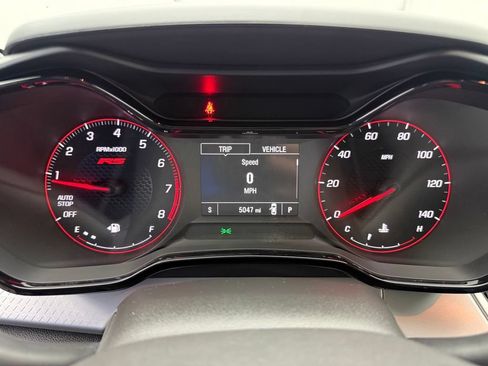 Used 2024 Chevrolet Trax RS FWD image 21
