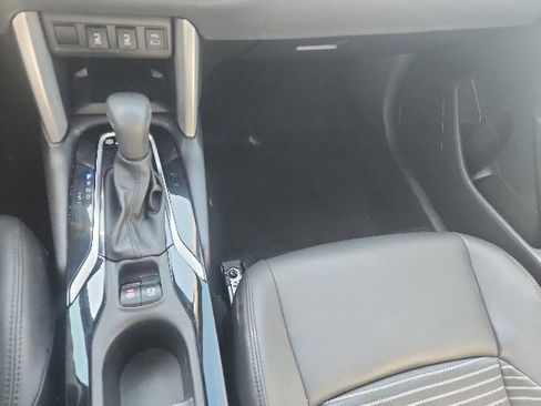 Used 2025 Toyota Corolla Cross AWD Hybrid w/ Convenience Package image 18