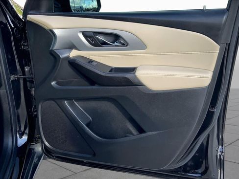 Certified 2022 Chevrolet Traverse LS w/ LPO, Cargo Package FWD image 21