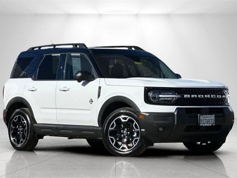 Used 2025 Ford Bronco Sport Outer Banks w/ Outer Banks Tech Package+ image 1
