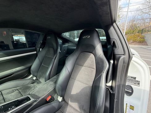 Certified 2015 Porsche 911 GT3 image 12