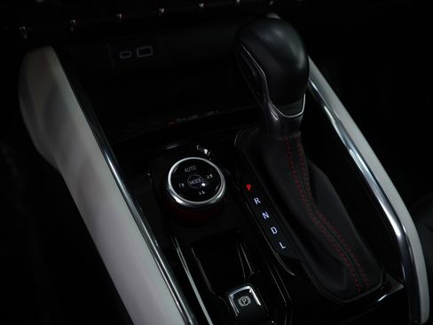 Used 2024 GMC Canyon AT4X image 20