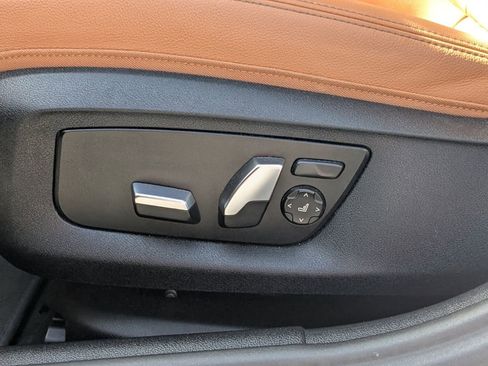Used 2023 BMW 540i w/ M Sport Package RWD image 18