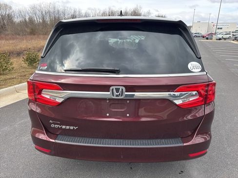 Used 2019 Honda Odyssey EX image 2