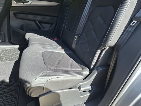 New 2026 Volkswagen Atlas Cross Sport SE image 22