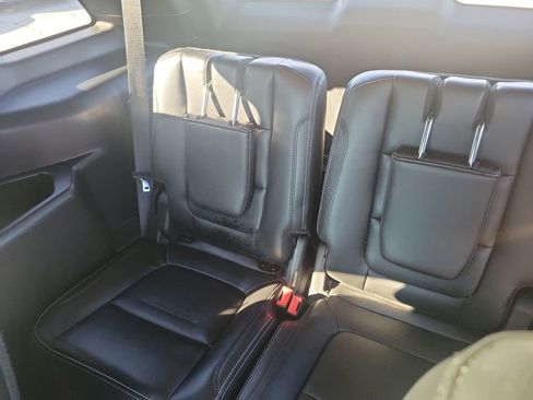 Used 2017 Ford Explorer Limited w/ Equipment Group 303A image 32