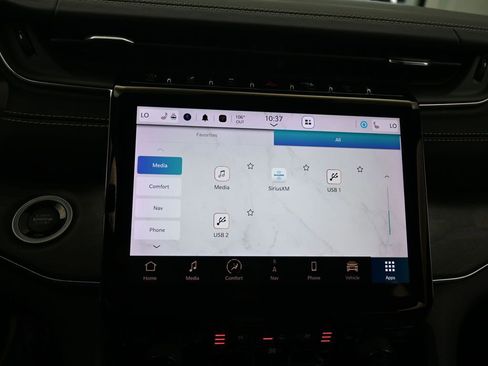 Used 2023 Jeep Grand Cherokee Overland w/ Luxury Tech Group IV image 24