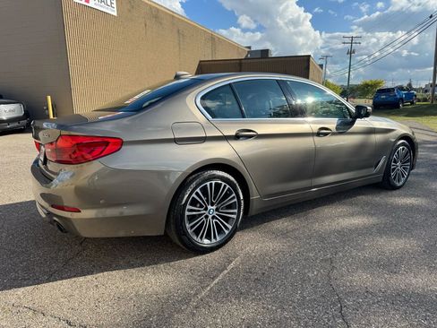 Used 2019 BMW 530i xDrive w/ Convenience Package image 10