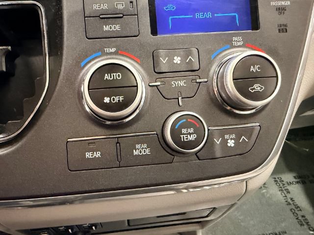 Used 2017 Toyota Sienna XLE w/ XLE Navigation Package FWD image 24