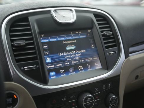 Used 2014 Chrysler 300 image 26