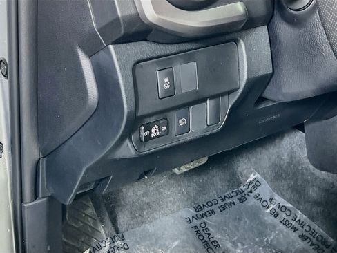 Used 2023 Toyota Tacoma SR5 w/ Technology Package AWD/4WD image 10